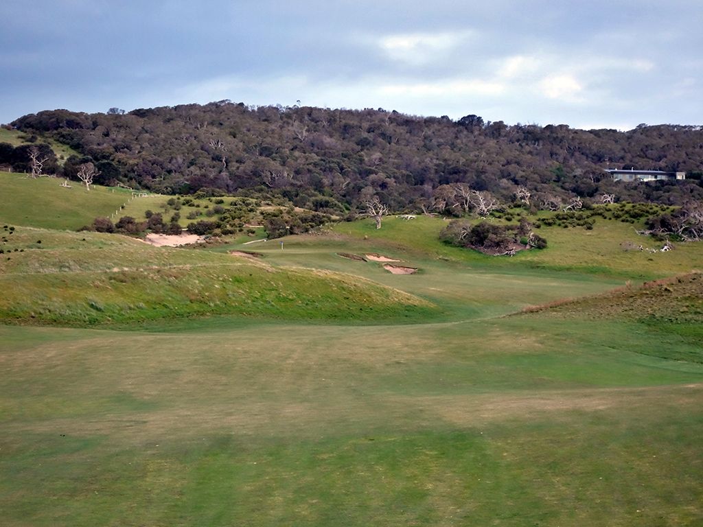 15th Hole at National Golf Club (Moonah) (573 Yard Par 5)
